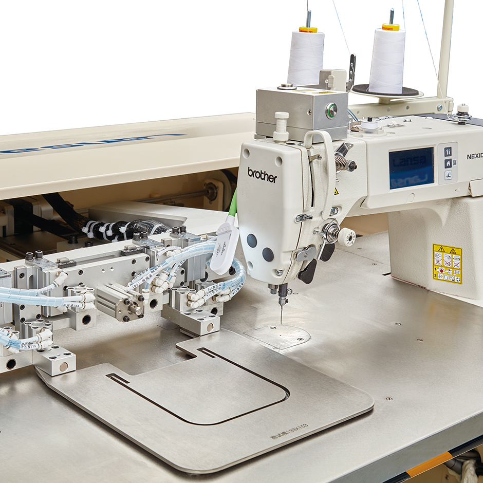 Automatic-Knited-Pocket-Attaching-Machine